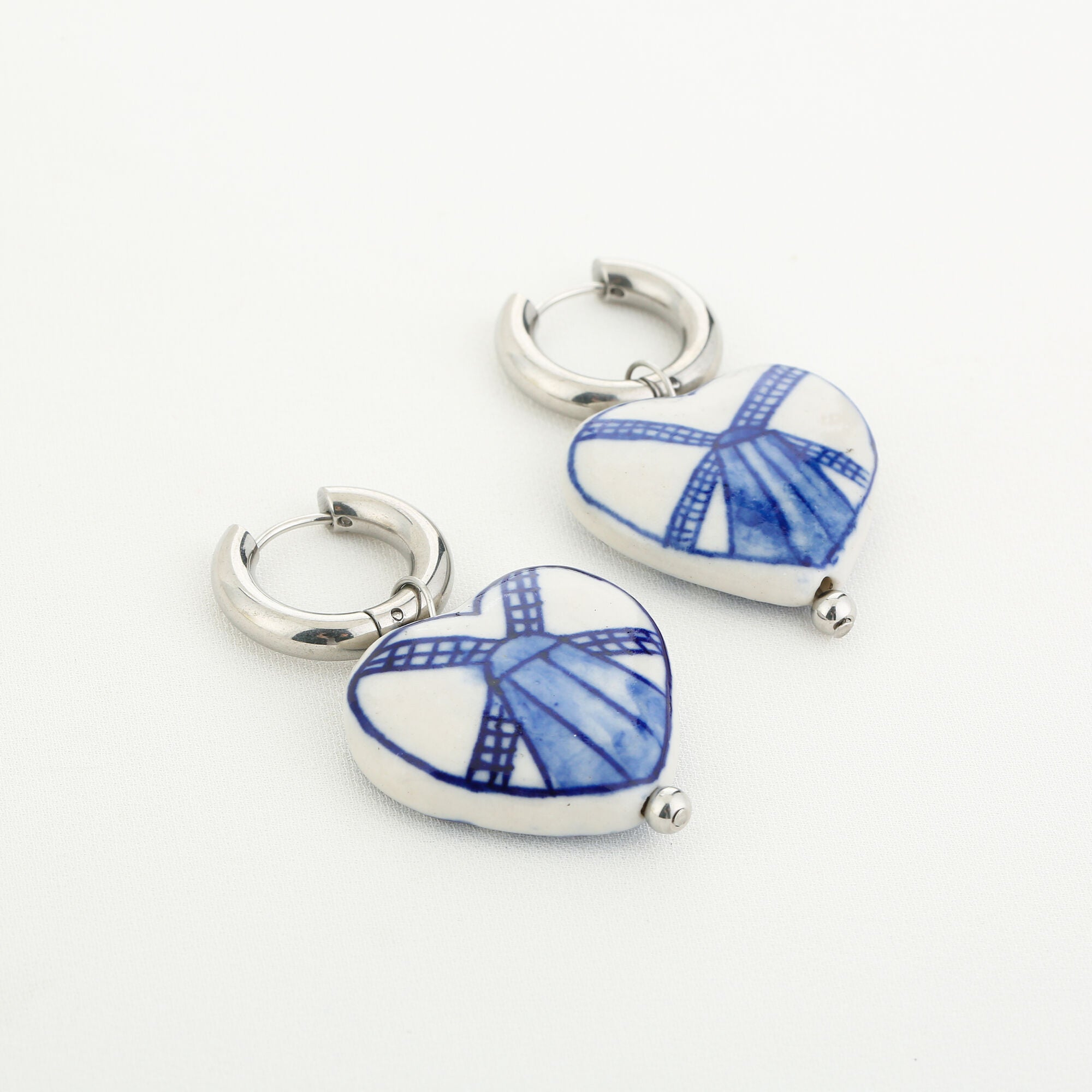 Molen Heart Earrings